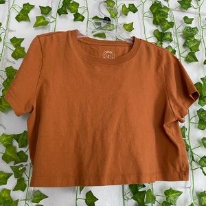 Oversized cropped shirt